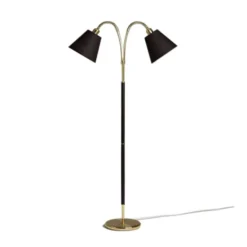 Armaturhantverk Tullgarn golvlampa tvåarmad, mässing/svart 145cm