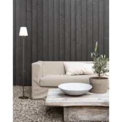 Watt & Veke Tyra portabel golvlampa
