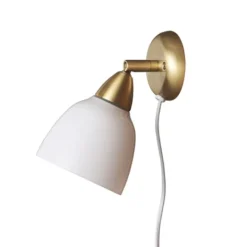 Superliving Urban Short Wall Lamp , Brused Brass / Opal