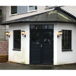 Westal Vägglykta Gustav upp svart/fönsterglas