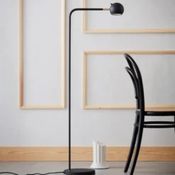 Co Bankeryd YES! golvlampa, svart